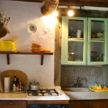 Cegliolo Sleeps 5 Pool Wifi Villa